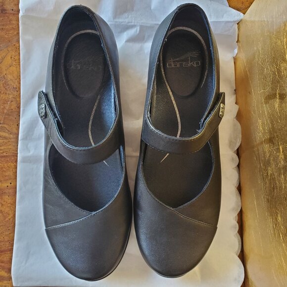 Dansko Opal Mary Jane Flats in Black, Size 38/USA 8 - Picture 8 of 8
